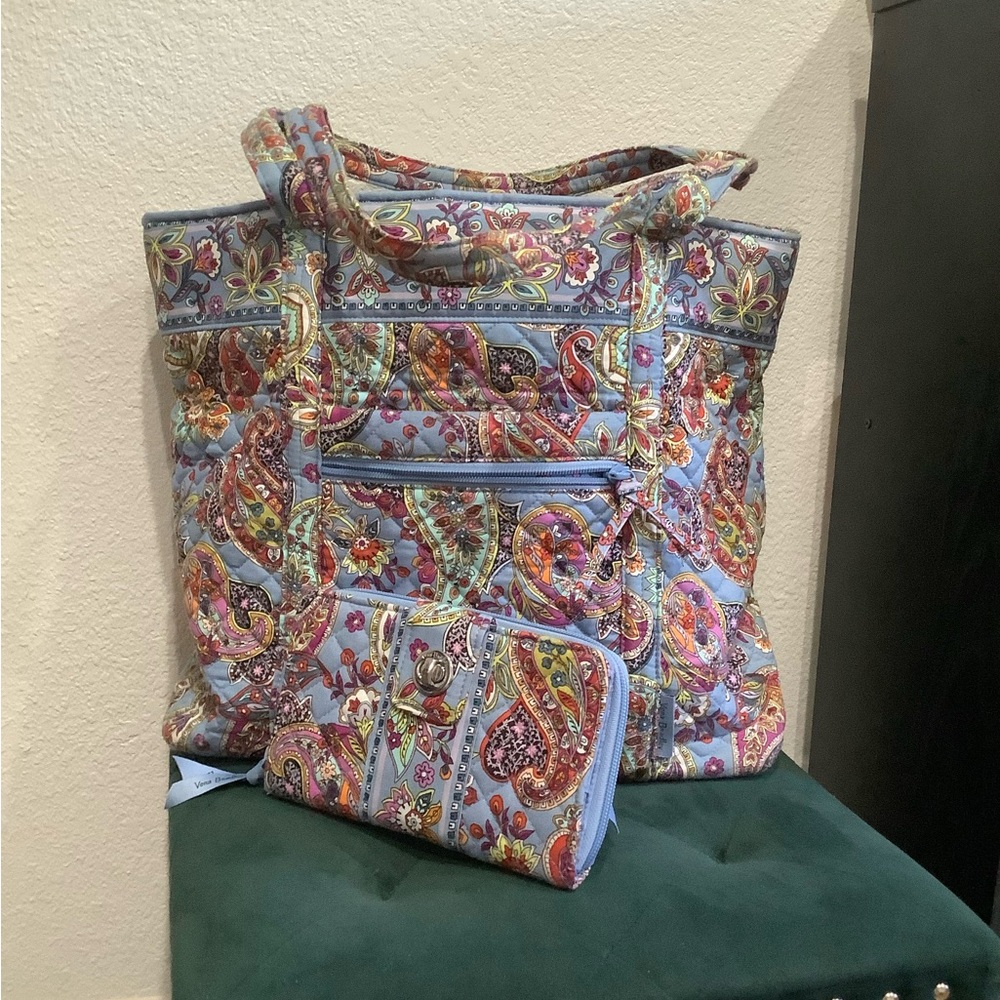 Vera Bradley Vera tote Multicolor Paisley Tote and Wallet